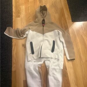 Nike Tan and White Apparel